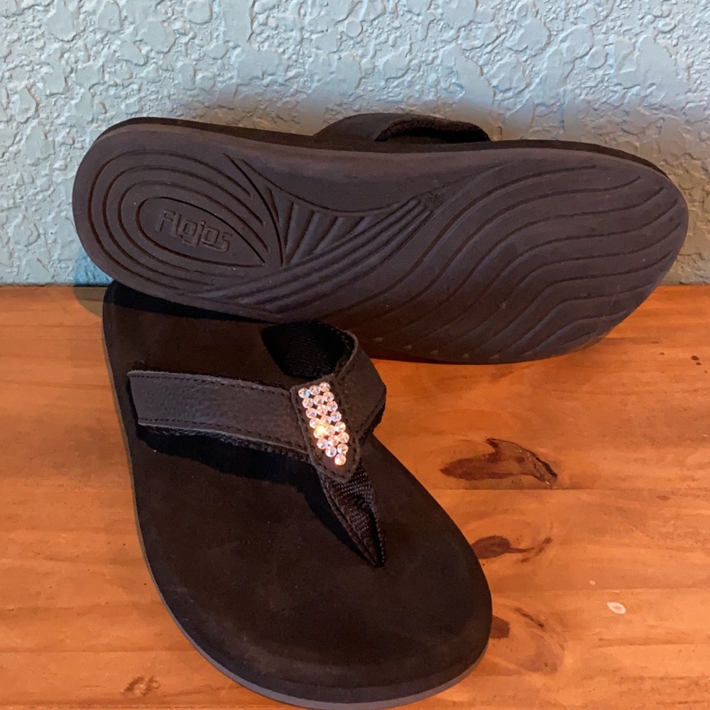 Flojos flip flops